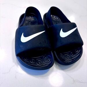 Toddler Nike Slides- size 8